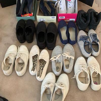 Women’s Shoes Size 8 1/2 ￼