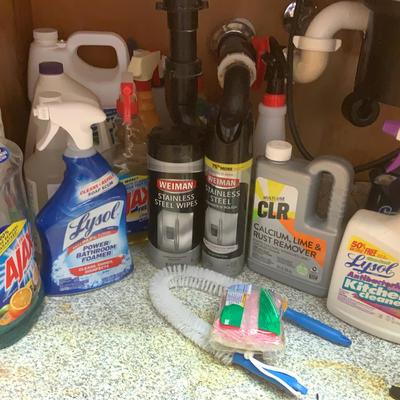 Assorted Cleaning Supplies, Lot A