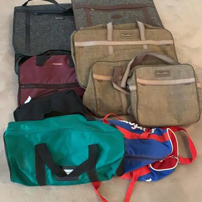 Traveling Bags ￼
