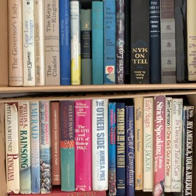 Vintage Books, Lot E