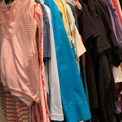 Women’s Large Shirts And T-Shirts Size Large ￼