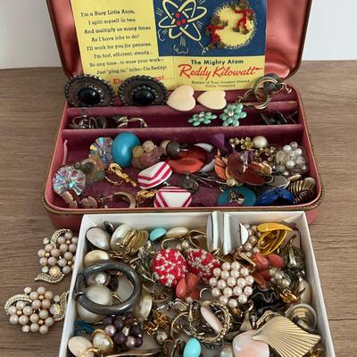 Large Lot Of Vintage Clip On Earrings