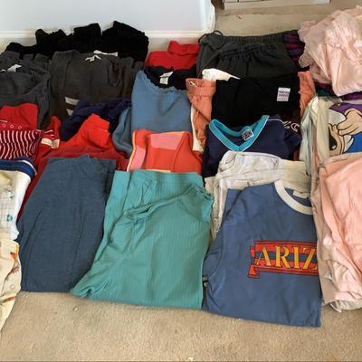 Women’s Shirts, T-Shirts, Sweaters,Night Shirts, And Nightgowns  Size Large 