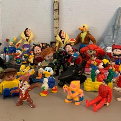 Vintage Cartoon Toys Lot 1