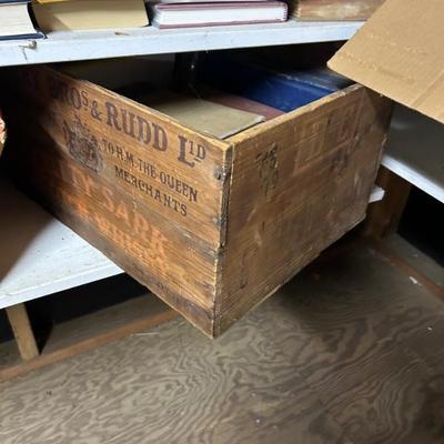 Estate sale photo
