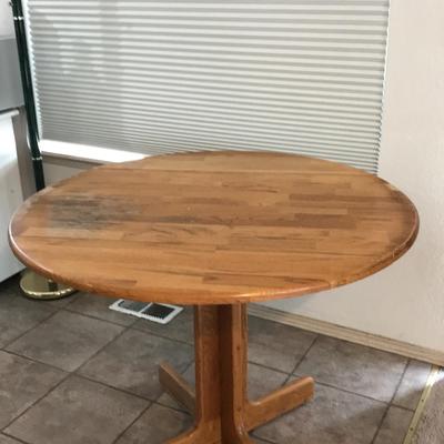 Classic Oak Table 