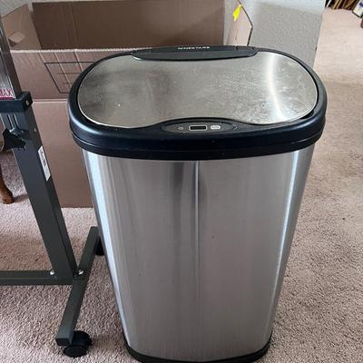 Motion Activated Trash Can 