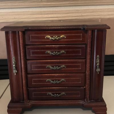 Counter Top Jewelry Box 