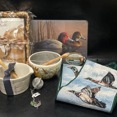 "Mud Pie" Decorative Bowl and More Fall Dining