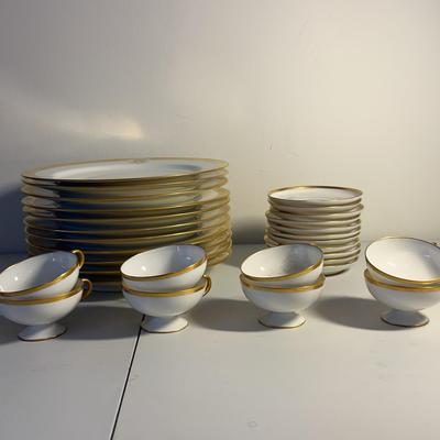 Haviland France Set Of Plates, Tea Cups & Saucers