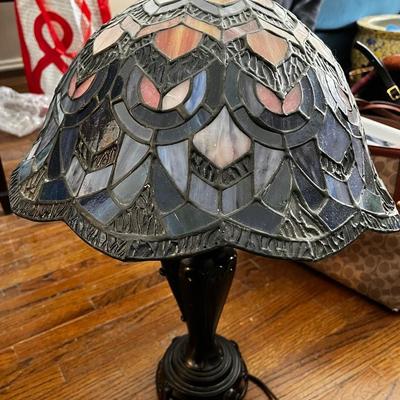 Tiffany-style Stained Glass Dome Table Lamp 