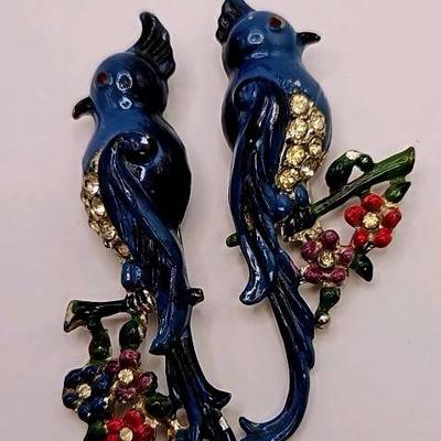 Vintage Coro Duet Book Piece Art Glass Enamel Parrot Brooch 3.0”