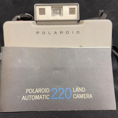 Polaroid 220 Land Camera