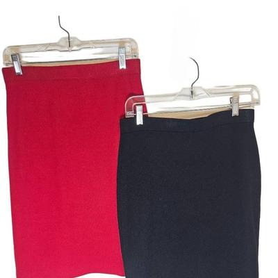 St. John Evening Knit Skirts (2) Size 2