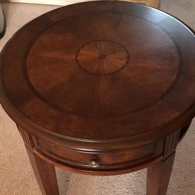 Round Wood End Table 
