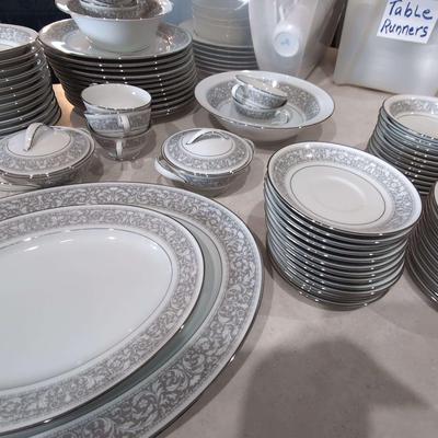 Noritake Fine China - "Naples"