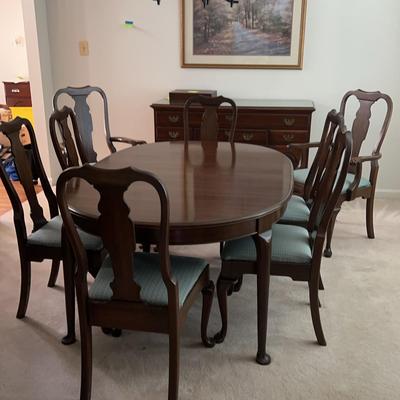 Lovely Pennsylvania House Dining Room Table And Chairs