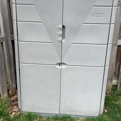 Rubbermaid Plastic Storage Unit