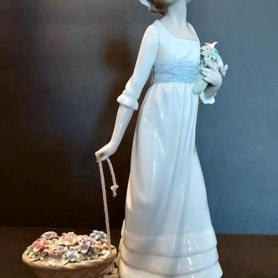 Llardo "Wildflower Girls" Figurine
