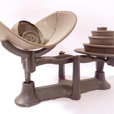 Vintage Cast Iron Table Scale