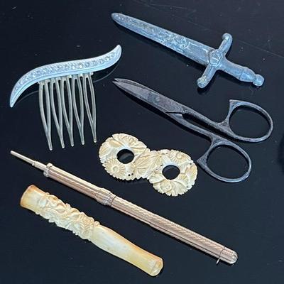 Vintage Collectibles (6)