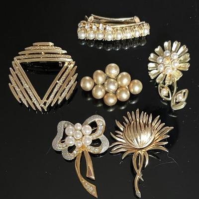 Vintage Goldtone Brooches (5) with French Hair Clip