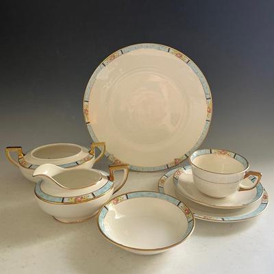 Vintage Homer Laughlin China Tableware 11 Place Settings plus Serveware
