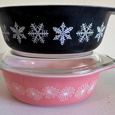 Vintage Pyrex Pink Daisy And Black Snowflake Dishes