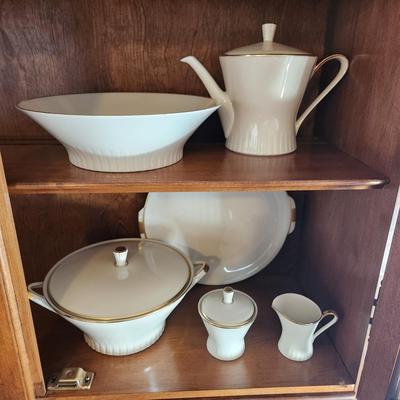 Zeh Scherzer Gold Trim Serving Pieces