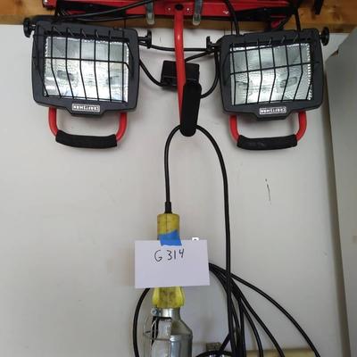 Craftsman Work lights And Tripod