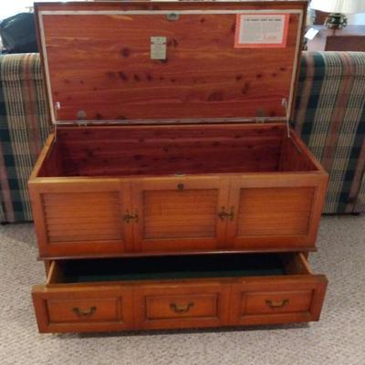 Lane Cedar Chest