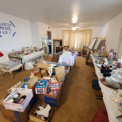 Estate sale photo
