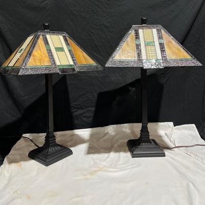 Vintage Tiffany/Art Deco Style Stained Class Table Lamp Pair