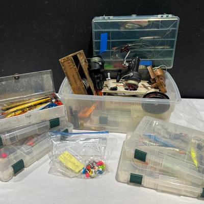 Fishing Lures, Some Vintage & More Mystery Lot 