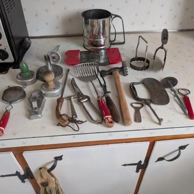 Vintage kitchen utensils 