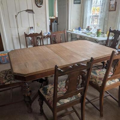1920’s dining table and six chairs 