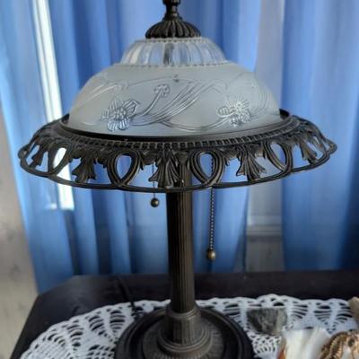 Table lamp