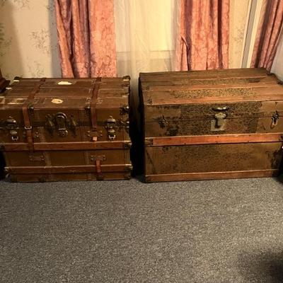 Steamer trunks 
