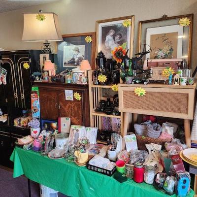 Estate sale photo