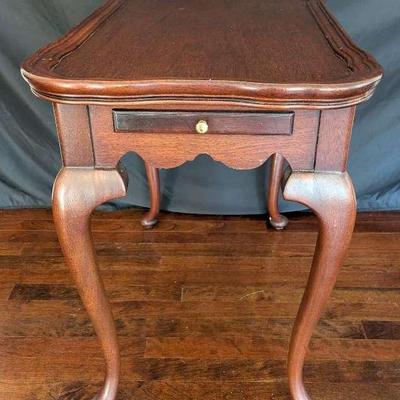 Queen Anne Style Side Table With Pull Out Tray