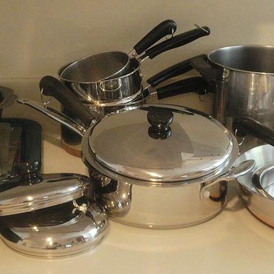 Cookware And Bakeware Featuring Revere Ware And Corningware