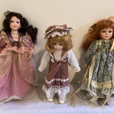 Collectible Dolls (3)