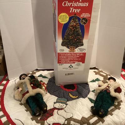 Fiber Optic Mini Christmas Tree With (2) Carolers