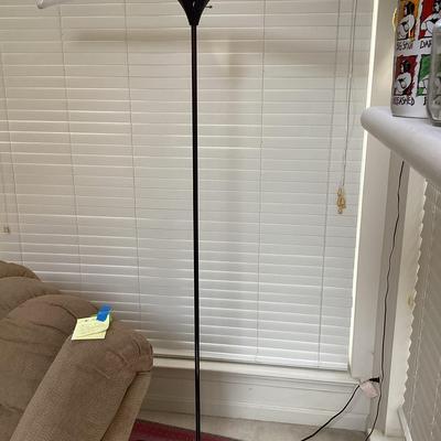 Modern Black Metal Pole Lamp