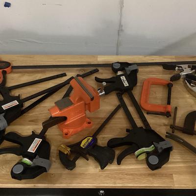 Assortment Of Clamps And Spreaders (16)