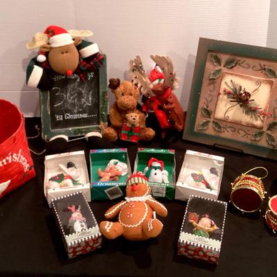 Holiday And Seasonal Decorative Items (15) With Annlee Ornaments