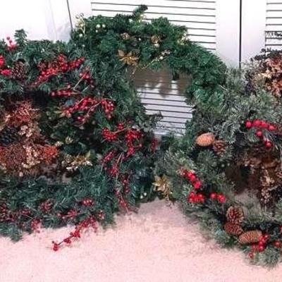Holiday And Fall Wreaths (5)