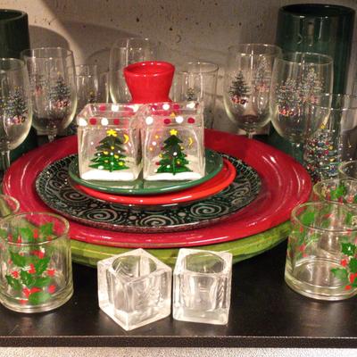 Christmas Entertaining with Drinkware, German Serving Platters and Crate & Barrel Cerise Mini Vase 