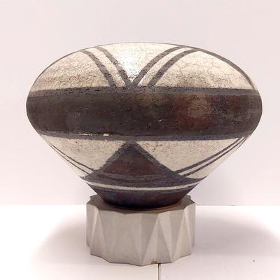 Handmade Earthen Textured Table Vase