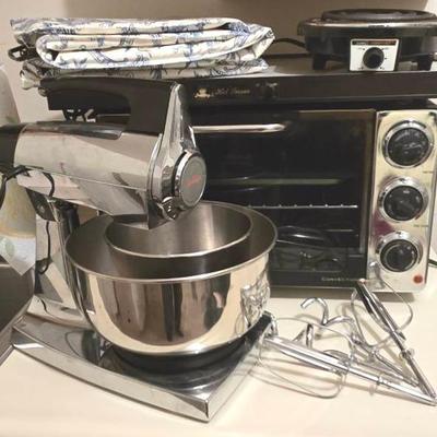 Sunbeam Deluxe Mixmaster, Delonghi Convection Oven, Broiling Hot Server and Electric Plate Warmer